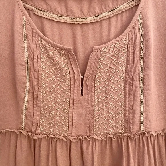 🛑SOLD ON MERCARI🛑 American Eagle Outfitters Top Short Sleeves Boho Size XS EUC - Picture 4 of 8